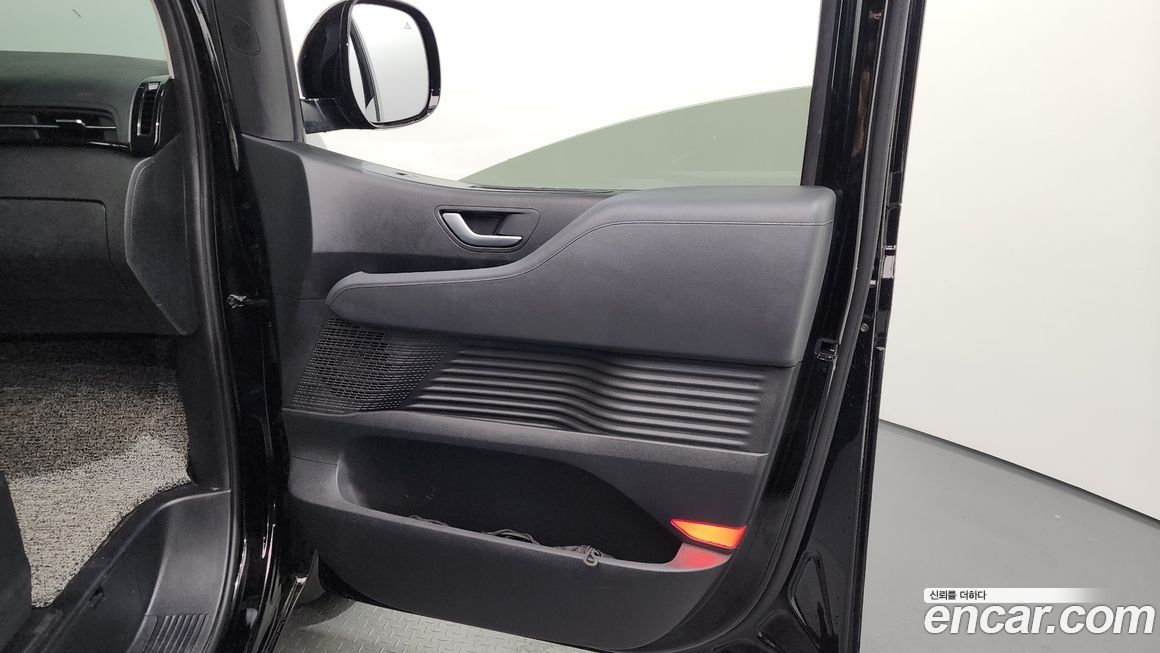 Hyundai Staria 2022