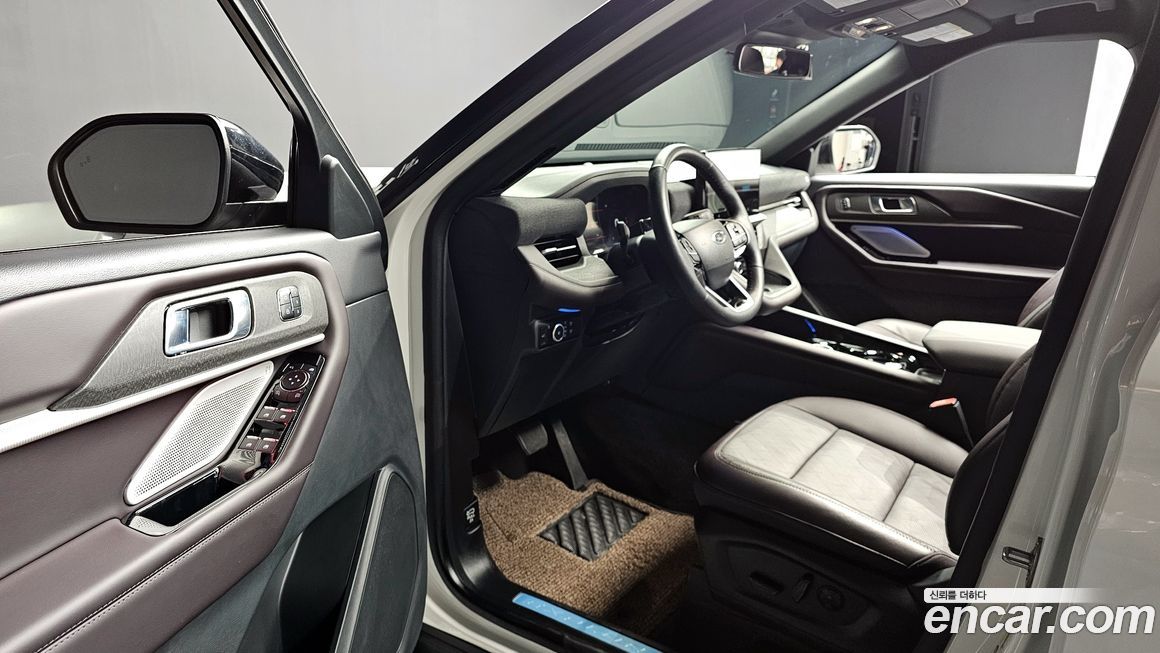 Ford Explorer 2025