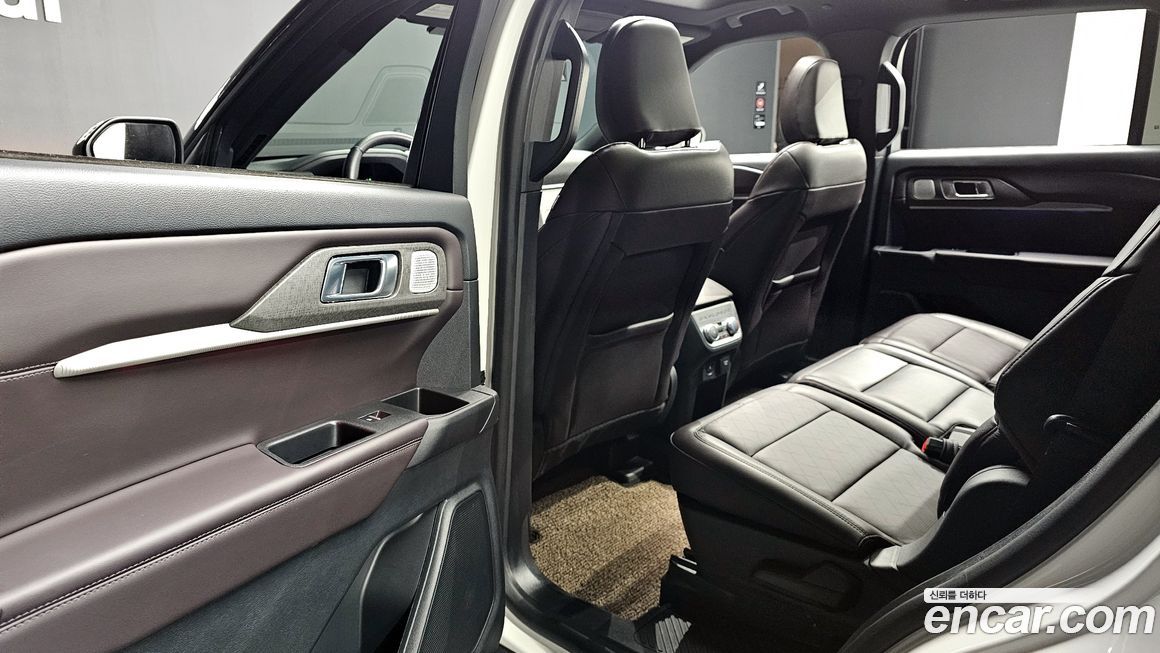Ford Explorer 2025