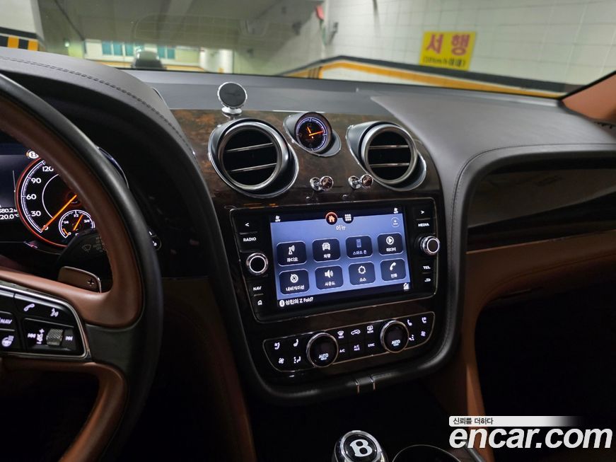 Bentley Bentayga 2017