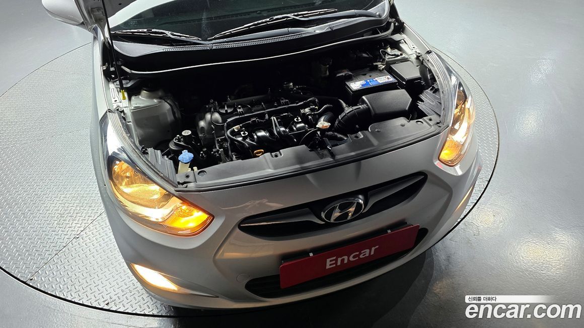 Hyundai Accent 2013