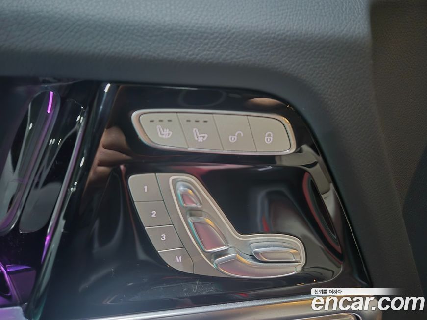 Mercedes-Benz G-Class 2025