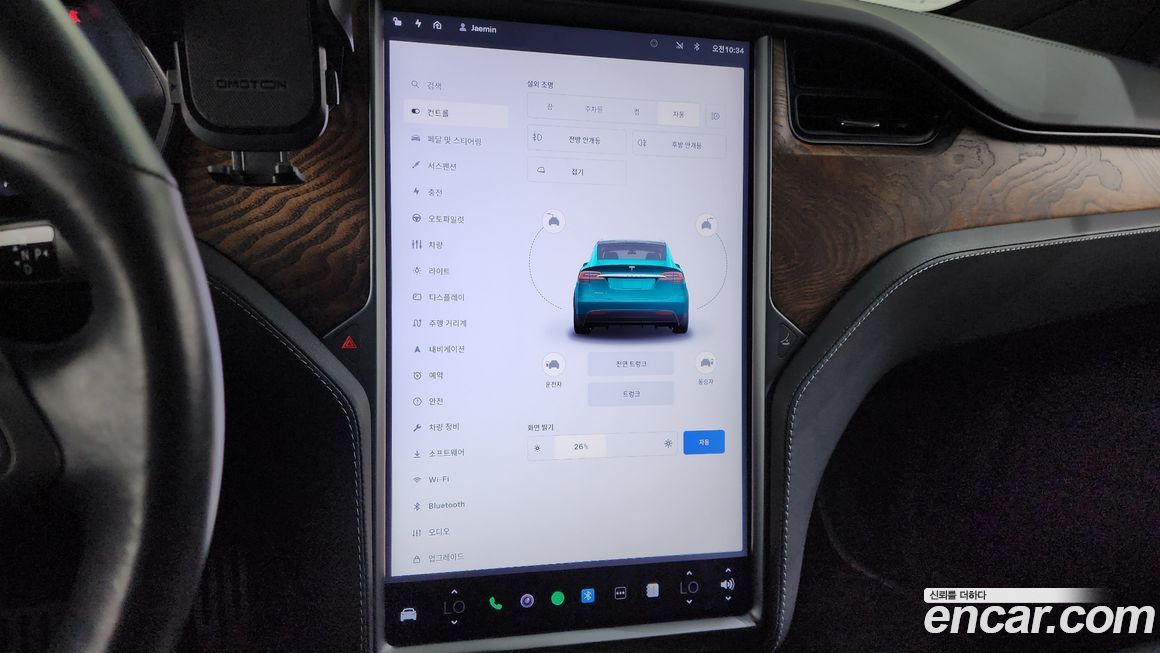 Tesla Model X 2019