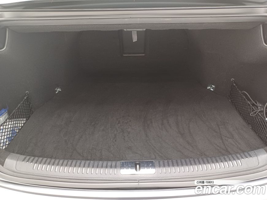 Genesis EQ900 2016