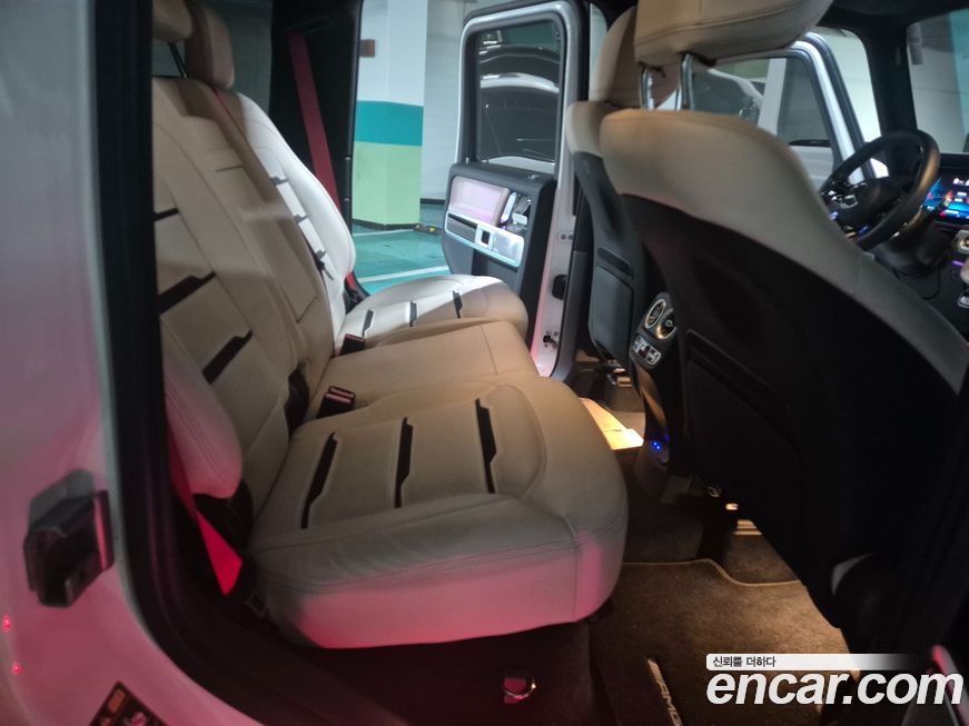 Mercedes-Benz G-Class 2025