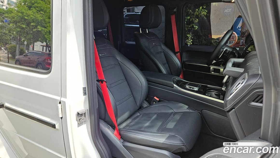 Mercedes-Benz G-Class 2025