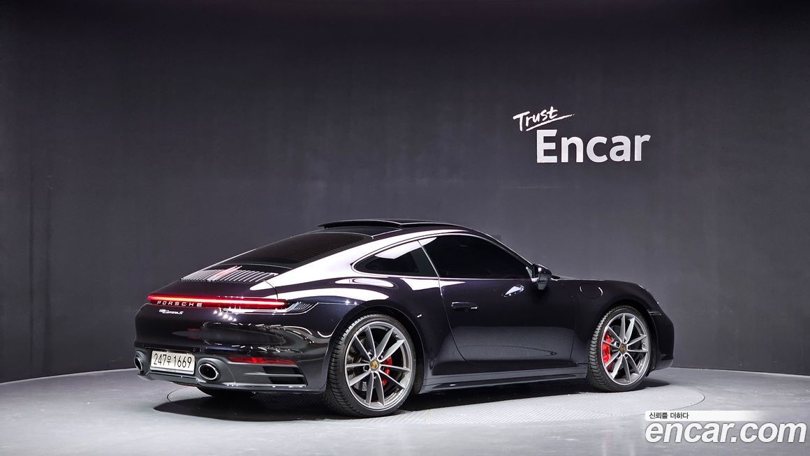 Porsche 911 2021