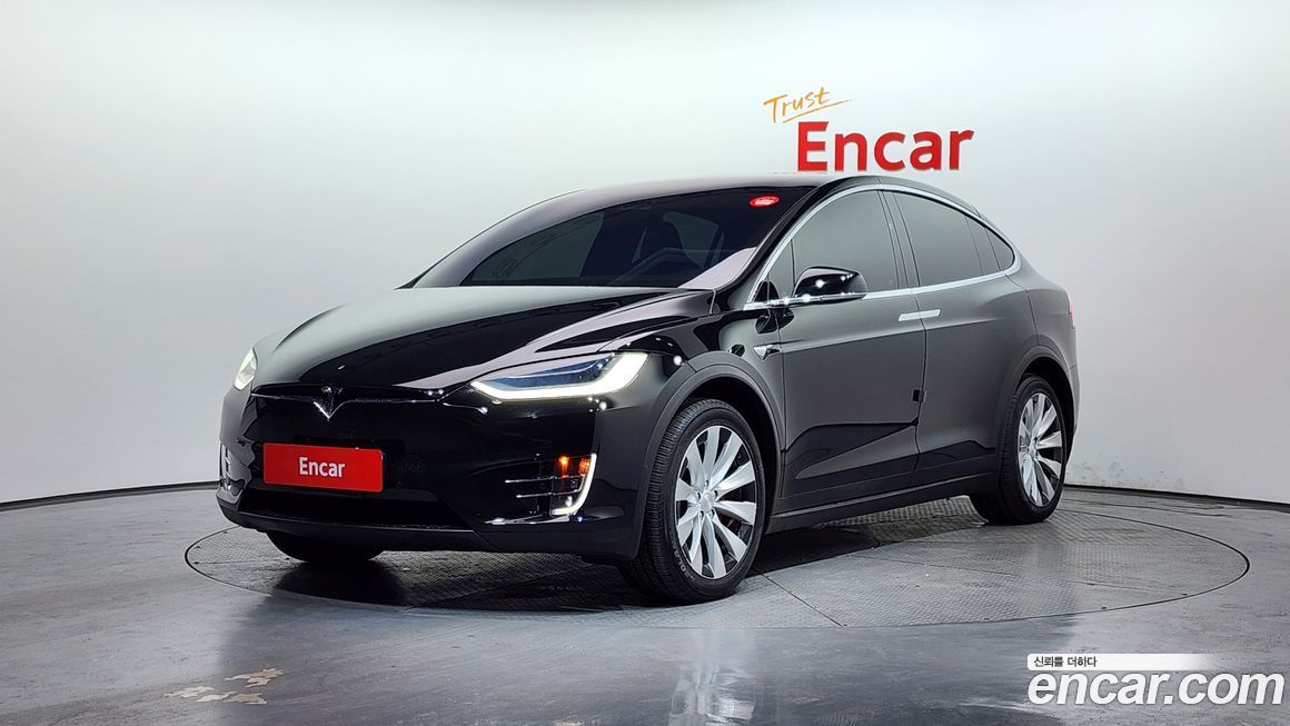 Tesla Model X 2019