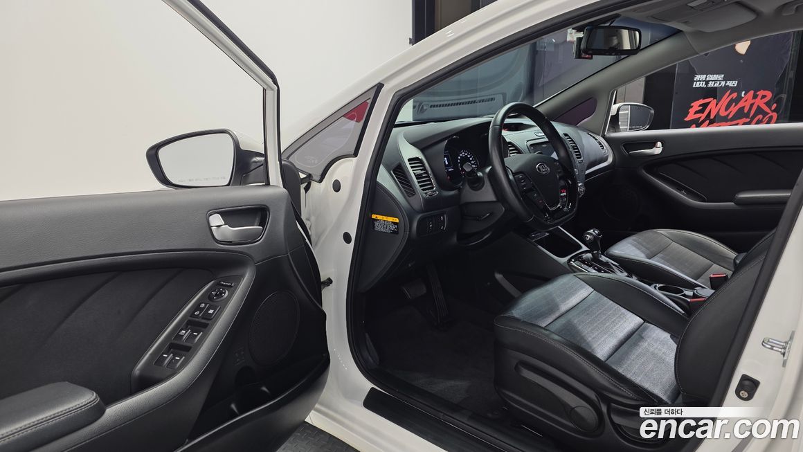 Kia K3 2016