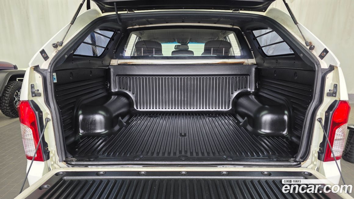 KG_Mobility_Ssangyong KORANDO 2012