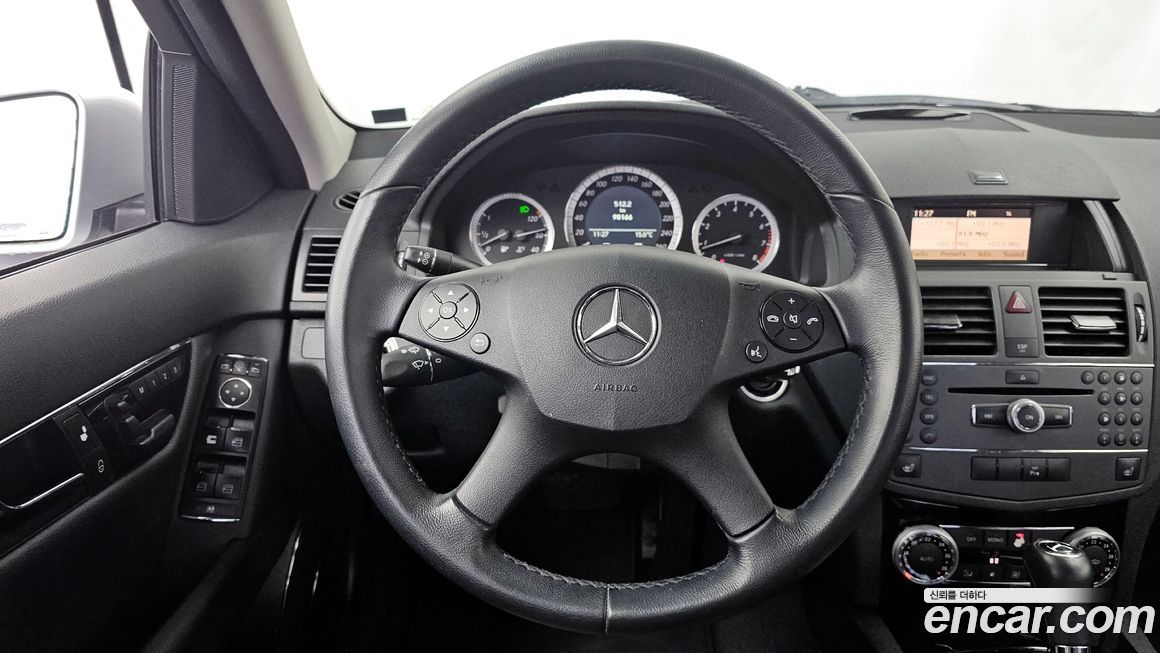 Mercedes-Benz C-Class 2010