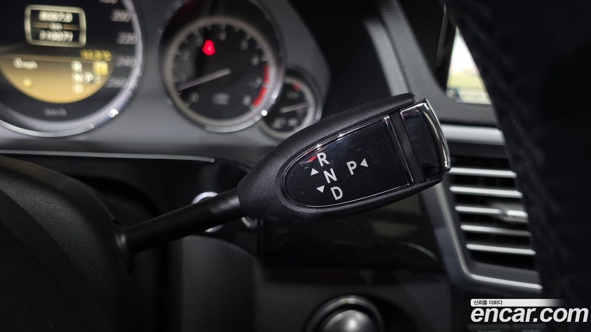 Mercedes-Benz E-Class 2012