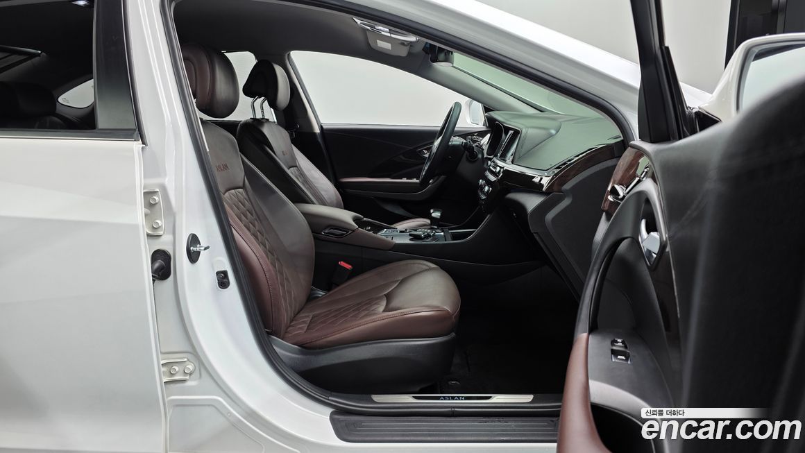 Hyundai Aslan 2015