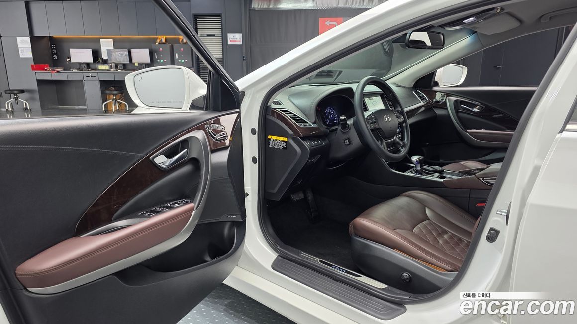 Hyundai Aslan 2015