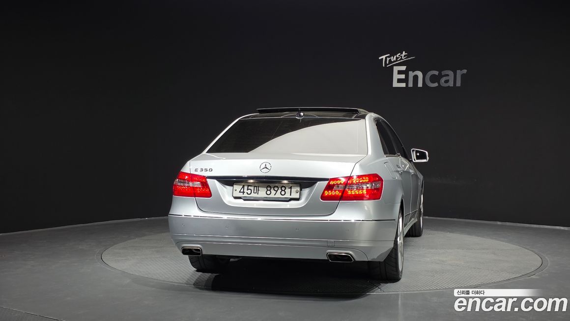 Mercedes-Benz E-Class 2012