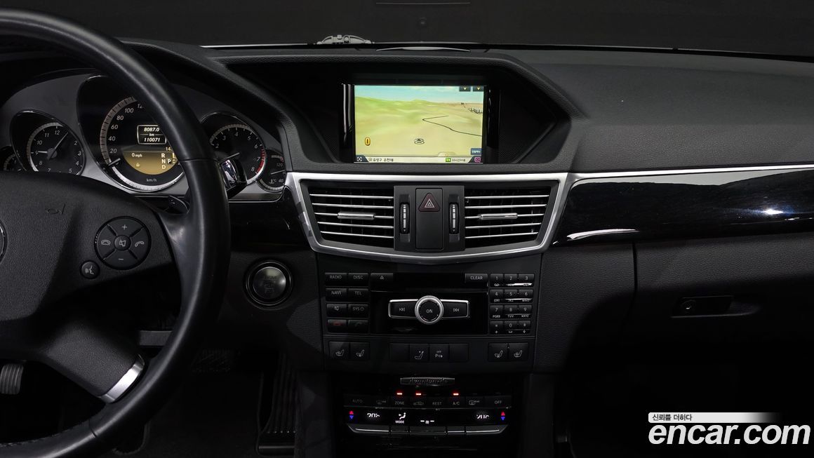 Mercedes-Benz E-Class 2012