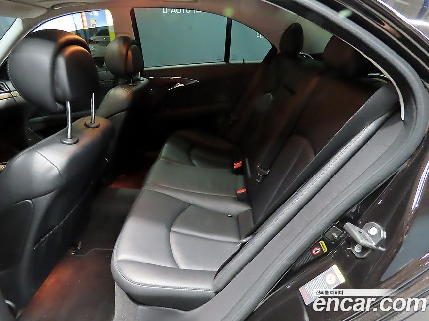 Mercedes-Benz E-Class 2008