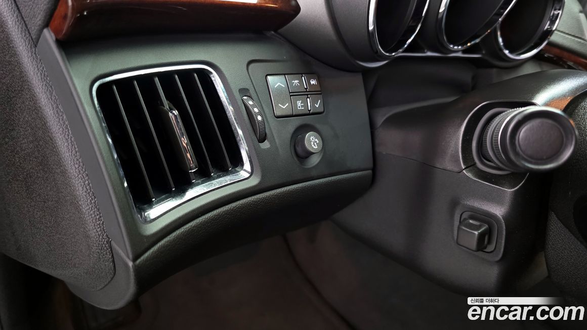 Cadillac CTS 2011