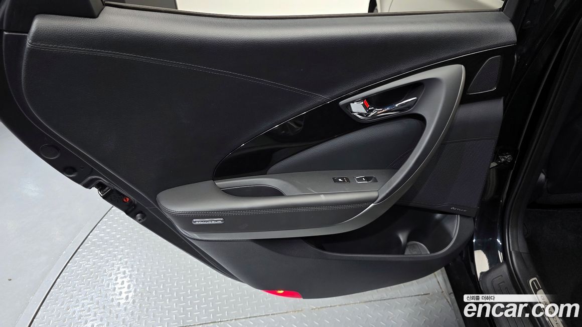 Hyundai Grandeur 2016