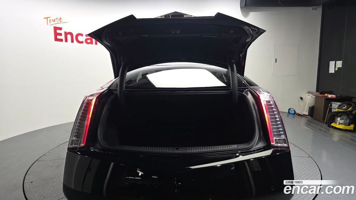 Cadillac CTS 2011