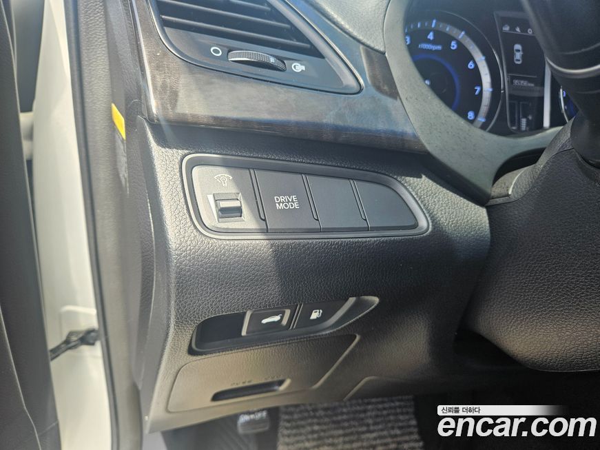 Hyundai Grandeur 2016