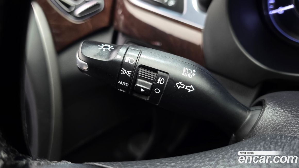 Hyundai Aslan 2015