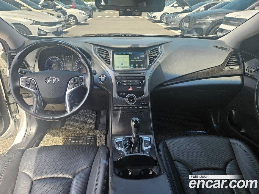 Hyundai Grandeur 2016