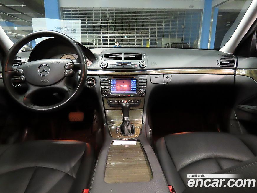 Mercedes-Benz E-Class 2008