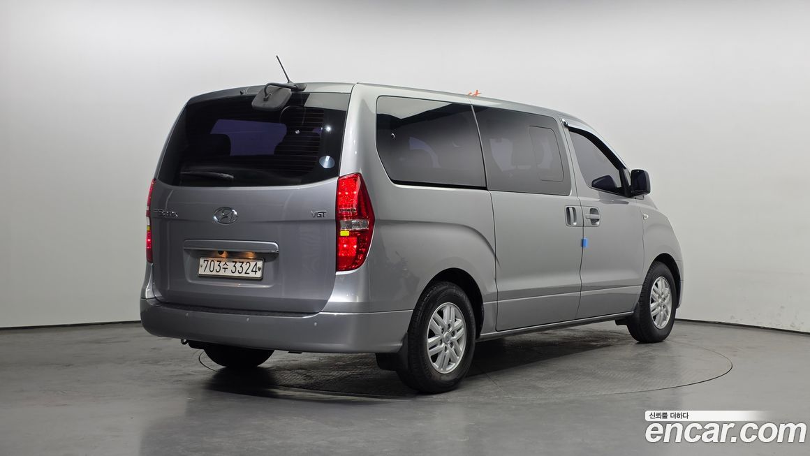 Hyundai Starex 2018