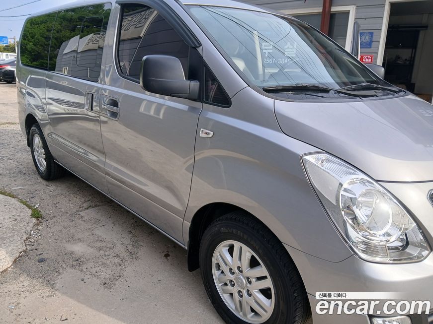 Hyundai Starex 2018