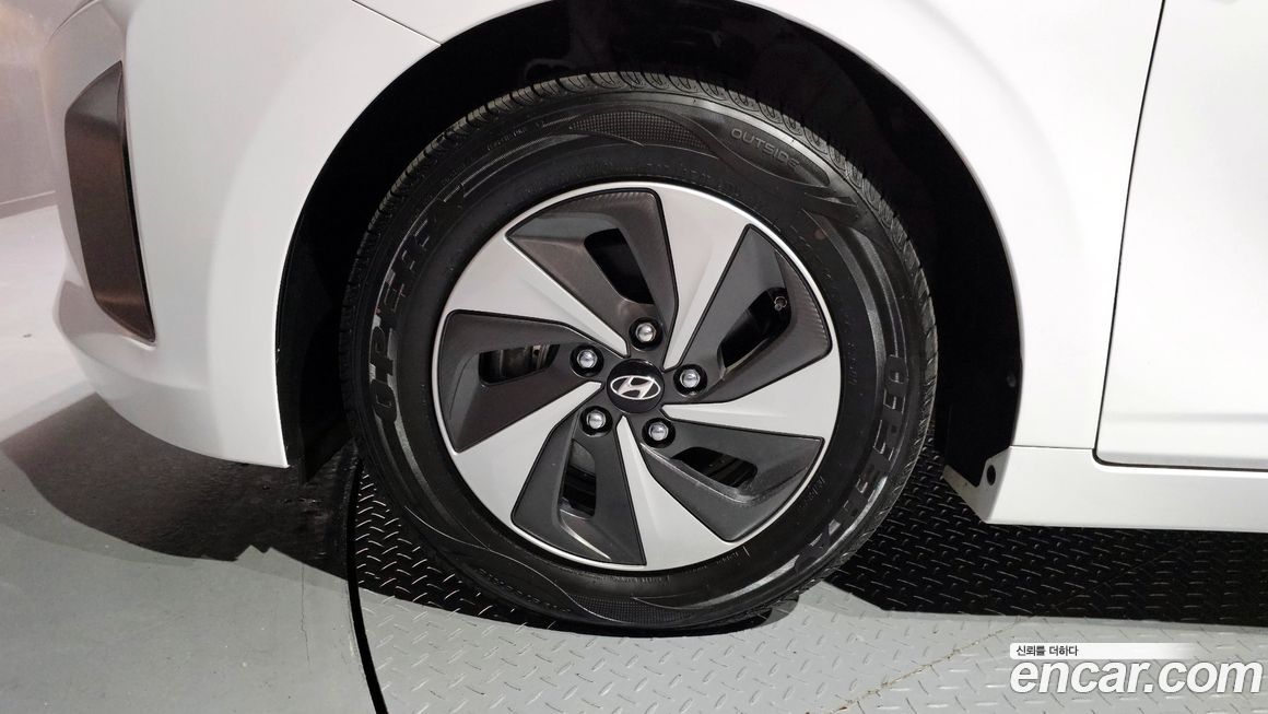 Hyundai Ioniq 2017