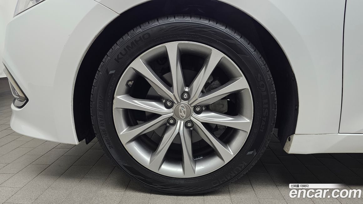 Hyundai Grandeur 2016