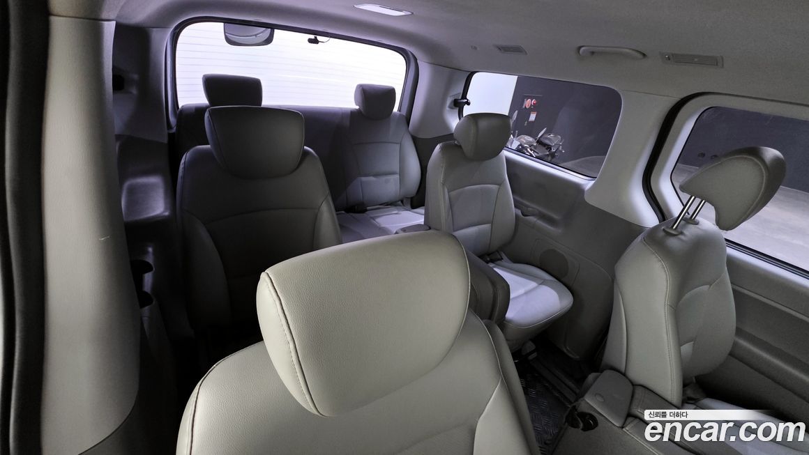 Hyundai Starex 2018