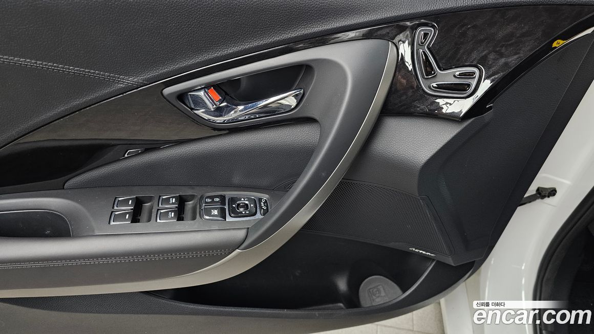 Hyundai Grandeur 2016
