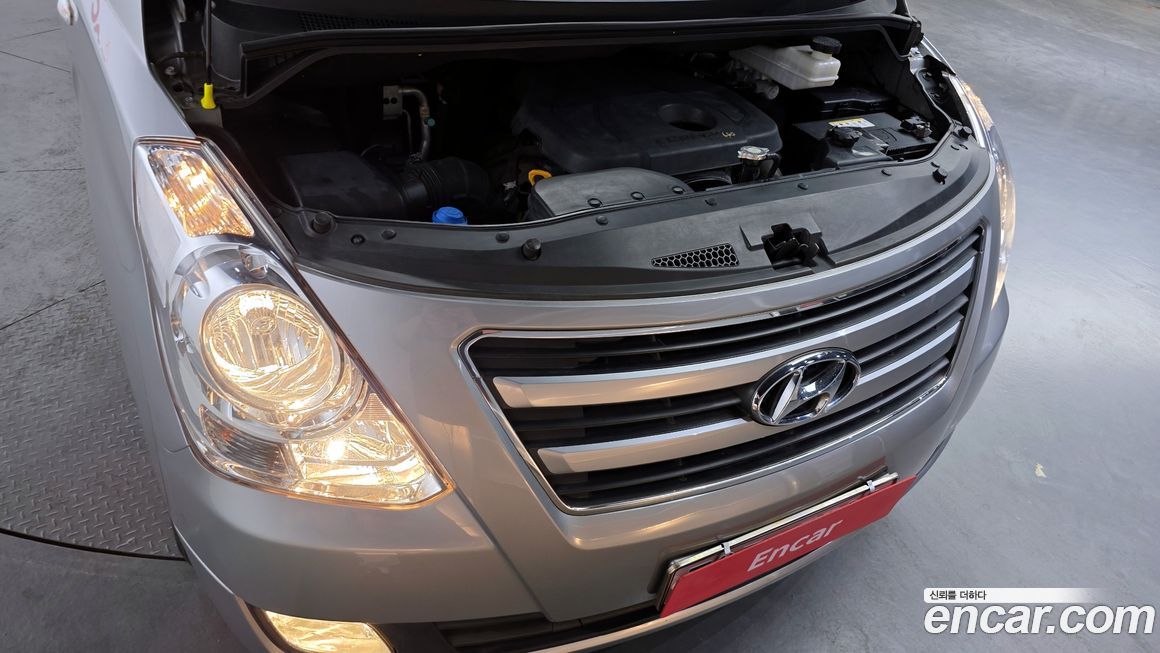 Hyundai Starex 2018
