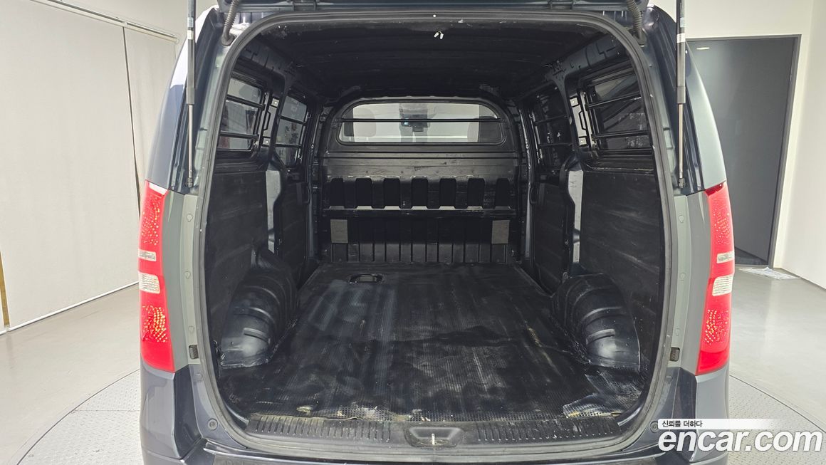 Hyundai Starex 2018