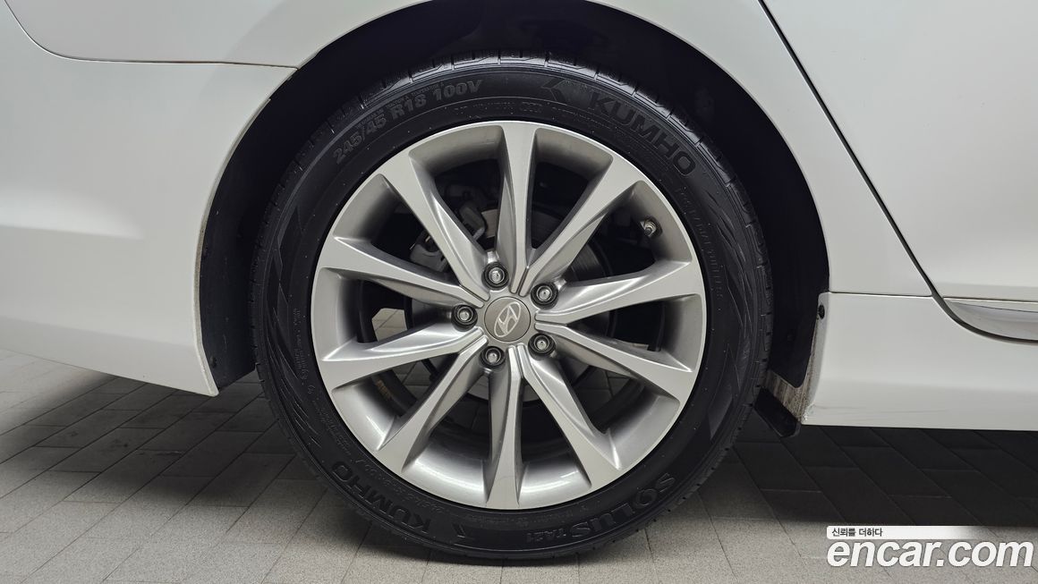 Hyundai Grandeur 2016