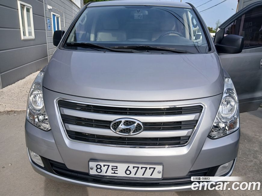 Hyundai Starex 2018