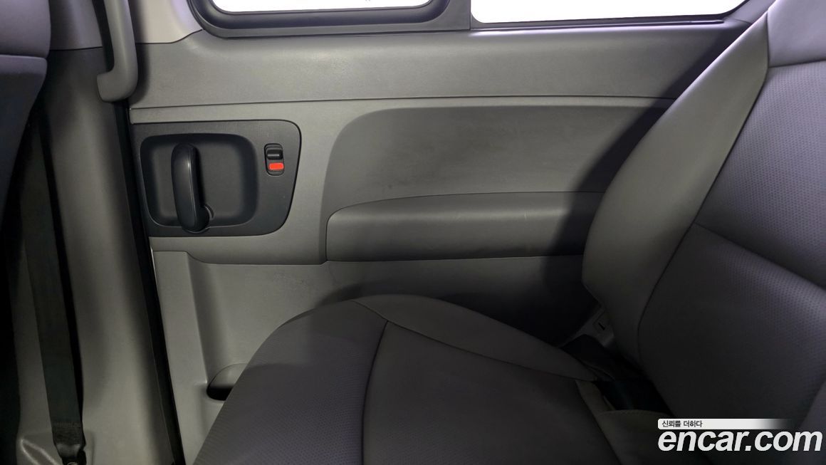 Hyundai Starex 2018