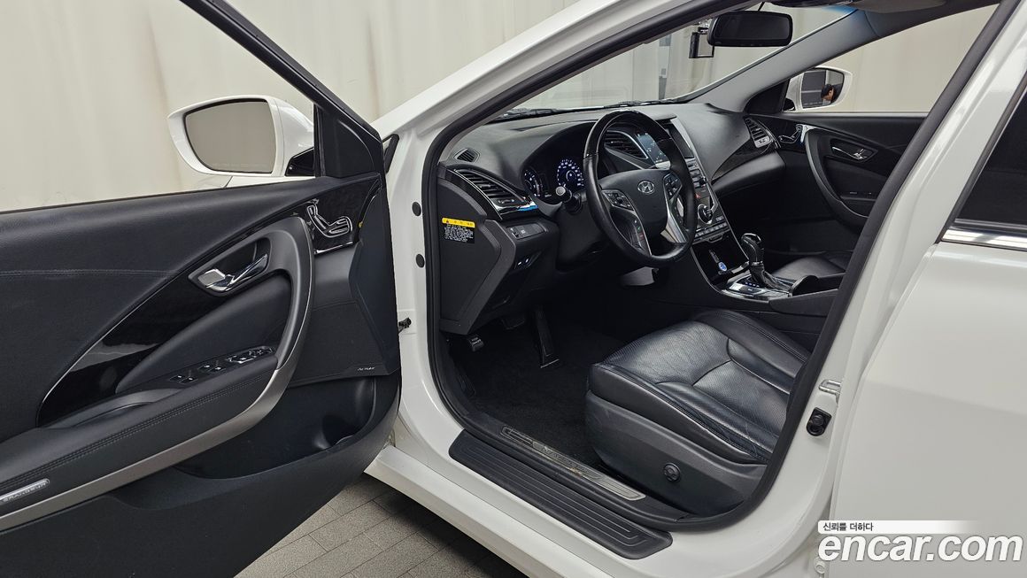 Hyundai Grandeur 2016