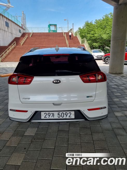 Kia Niro 2017