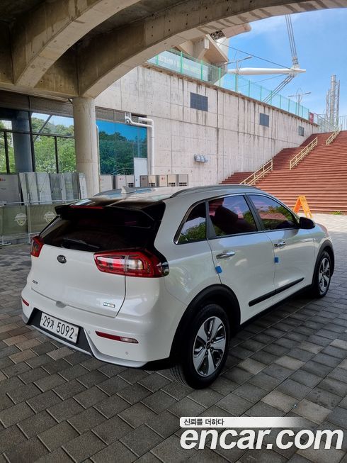 Kia Niro 2017