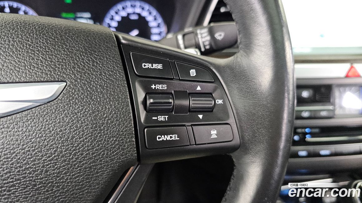 Hyundai Genesis 2015