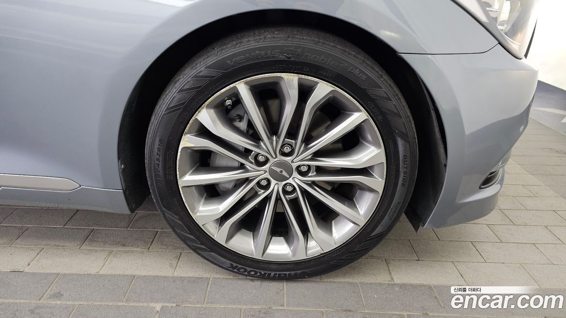Hyundai Genesis 2015