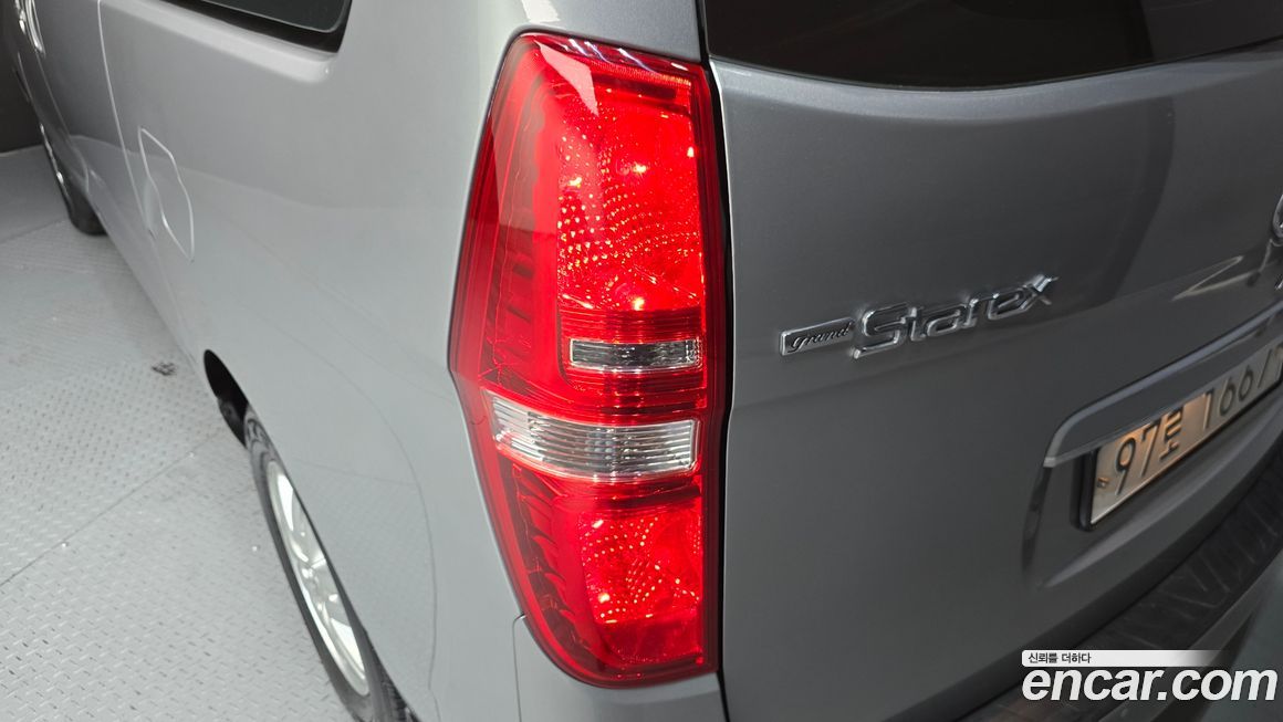 Hyundai Starex 2019