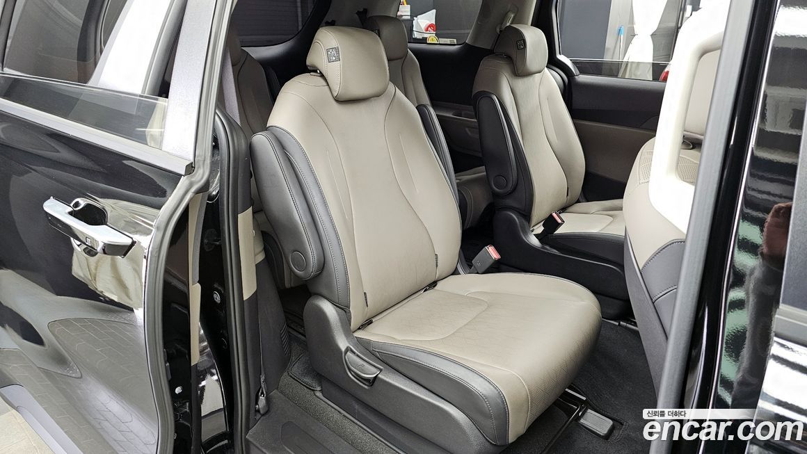 Kia Canival 2024