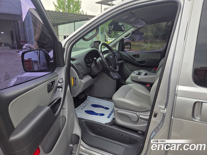 Hyundai Starex 2018