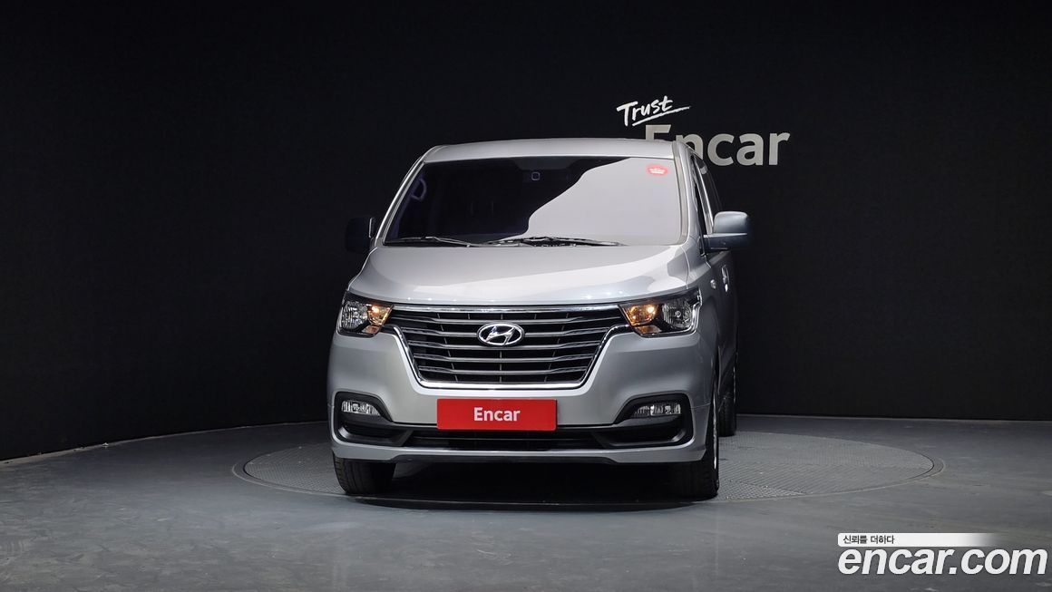 Hyundai Starex 2019