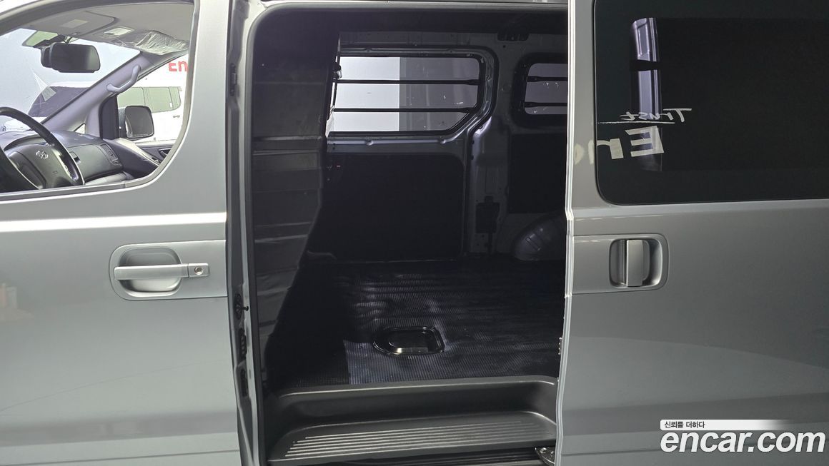 Hyundai Starex 2019