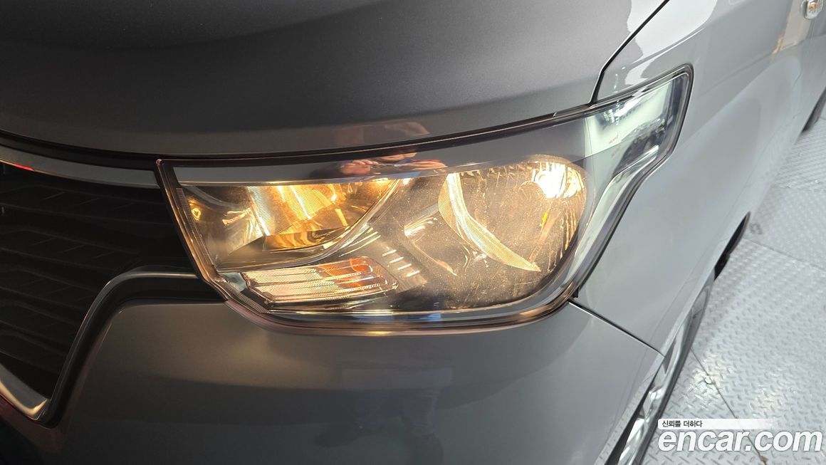 Hyundai Starex 2019